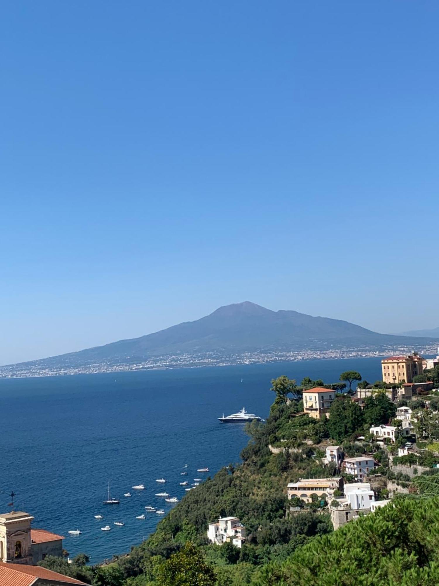 Vesuvio View Panzió Vico Equense Kültér fotó